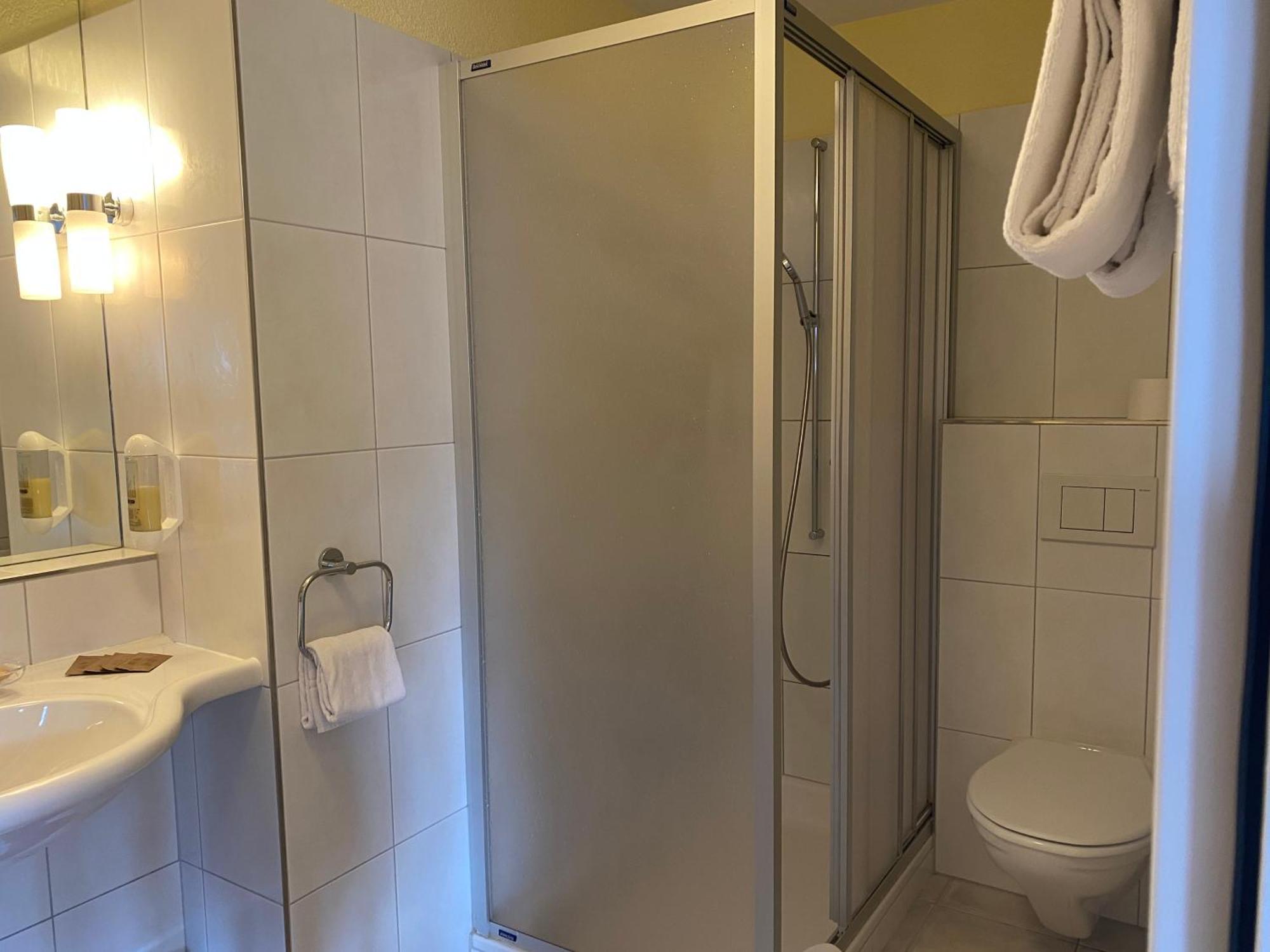 Andest Hotel Garni Postigliun Andiast מראה חיצוני תמונה